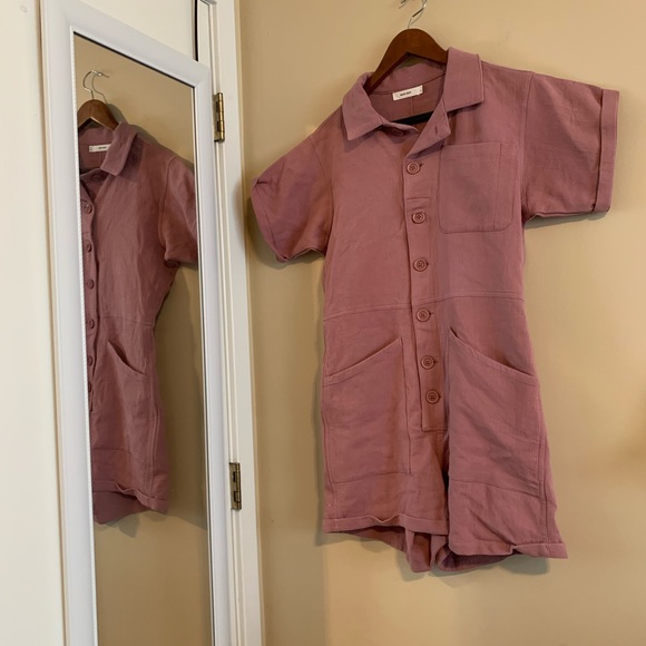 Mod ref romper . 💗 - Picture 2 of 6